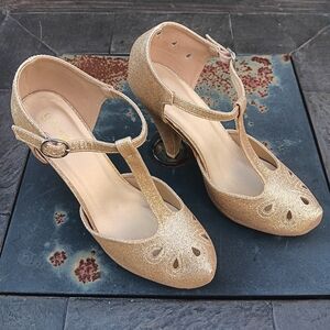 Graham Street Shoe Co. Glittery Gold Cut-Out T-Strap 4.5" Heels Women's 10